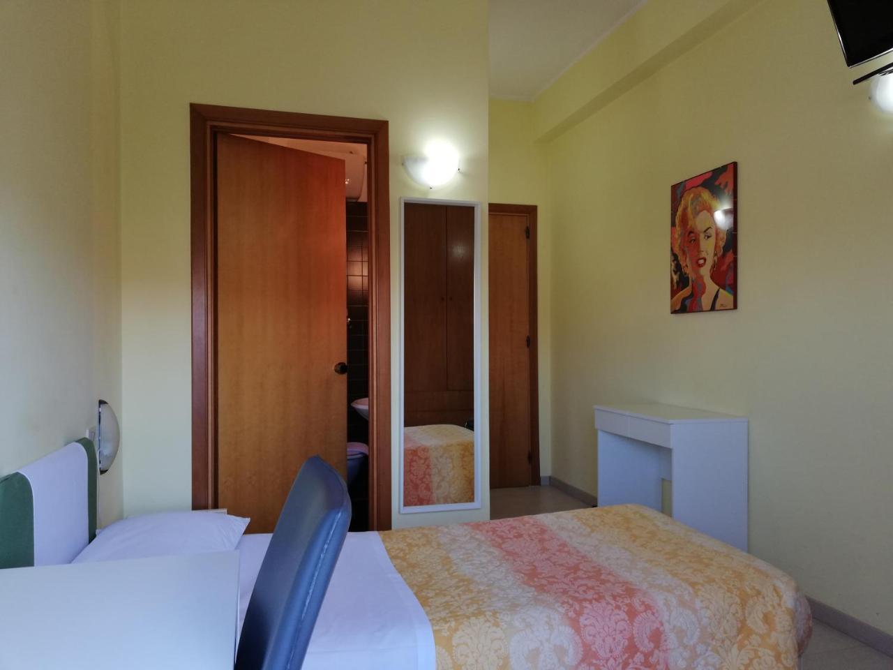 Roma Hotel